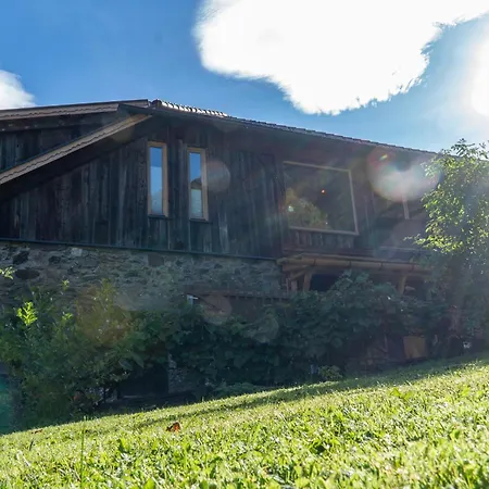 Schmelz Huette Mit Sauna Und Garten