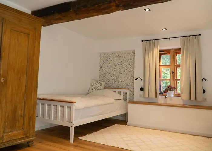 Schmelz Huette Mit Sauna Und Garten Flattach