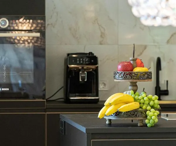 Schmelz Huette Mit Sauna Und Garten