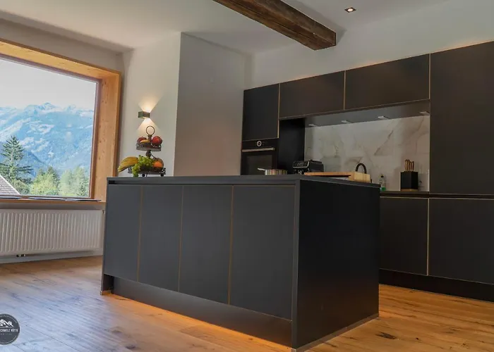 Schmelz Huette Mit Sauna Und Garten Chalet *