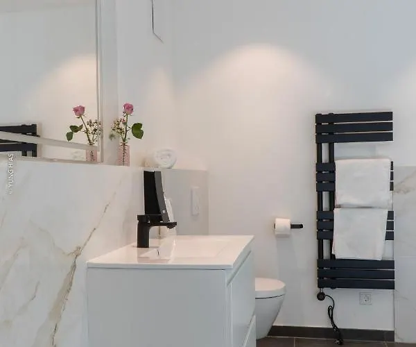 Schmelz Huette Mit Sauna Und Garten Chalé