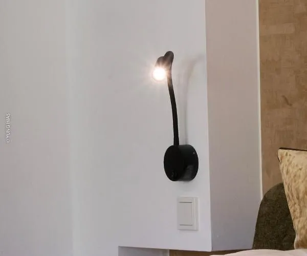 Schmelz Huette Mit Sauna Und Garten